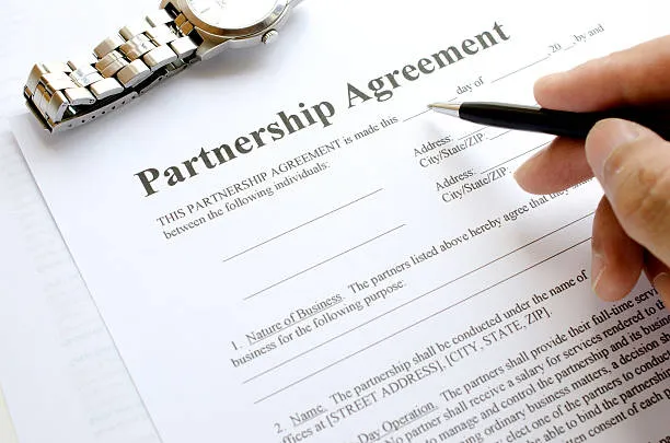 عقد شراكة شركة ذات مسؤولية محدودة