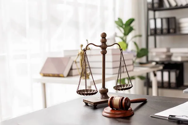 best lawyer to sue a company