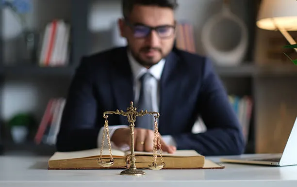 corporate law advisors