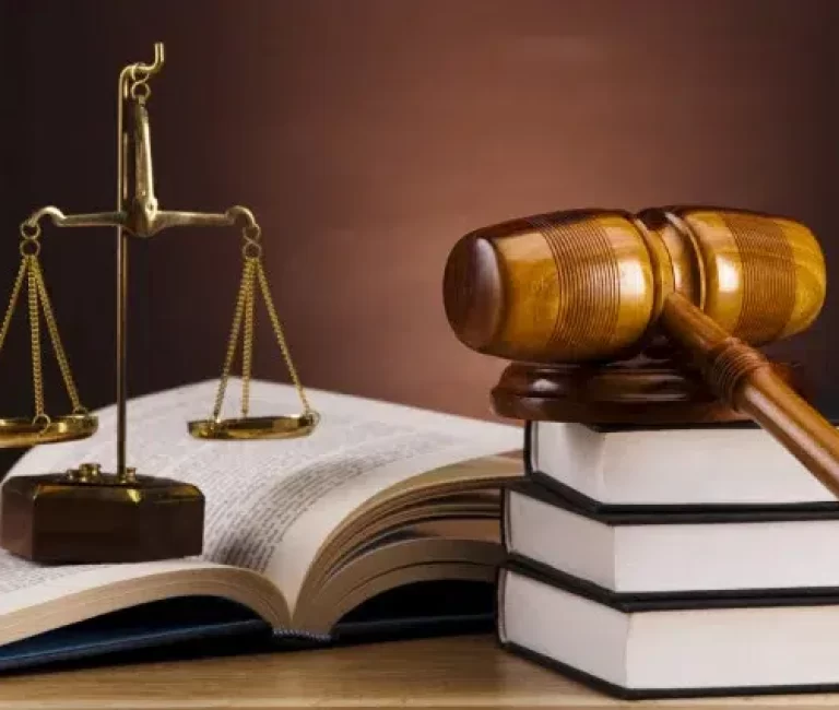 نخبة من المحامين والمستشارين لاستشارات التأمين وإدارة المخاطر